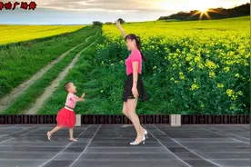 东北小调广场舞《美了美了》醉了醉了，喜庆欢快好听好看！视频封面