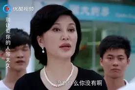 大妈抢了美女的车,不料亲妈一来直接霸气回怼,这口才真是厉害！视频封面