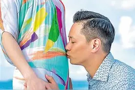 母亲节明星忙“晒妈” 胡杏儿晒孕照公布怀孕喜讯图片