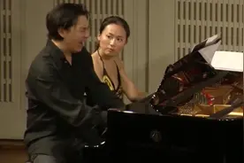 遇到一个自带表情包功能的老公，老婆真是一点办法都没有……