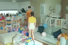 小女友一口一个我们，学霸男友满脸宠溺，画面太甜了视频封面