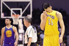 湖人宣布 易建联正式被裁图片