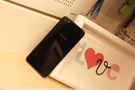 型号追上OPPO vivo下月将发布双摄X9图片