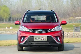 吉利远景X1价格4万左右 远景X1配置/报价图分析图片