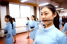 厦门航空空姐培训视频 全中国最为严格的培训方式视频封面