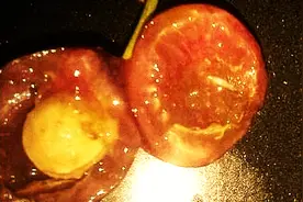 樱桃里怎么有白色小蛆虫？这样的樱桃还能不能吃？今天告诉你视频封面
