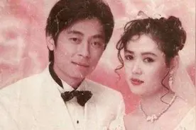 王杰 莫绮雯1993婚礼现场 从王杰笑容能看出当时多幸福视频封面