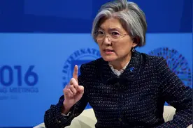 文在寅提名韩国史上首位女外长 她能拯救韩国外交吗？丨交叉点看视频封面