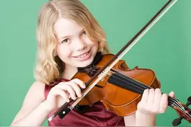 孩子什么年龄学什么特长太有讲究了！图片