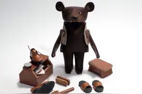 又见手工大王！这位欧巴做出的小熊热爱穿衣打扮图片