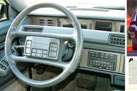 上世纪80年前的汽车内饰，当键盘手看到了都抓狂！图片