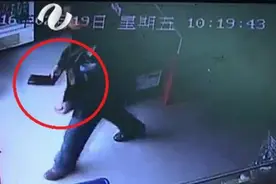 商店买槟榔中奖 一开心 钱包忘拿被冒领图片