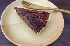 巧克力核桃派的做法图片