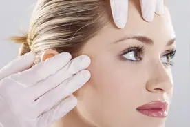 脸大跟咬肌也有很大关系，只需一个方法就可以改善脸型还瘦脸！