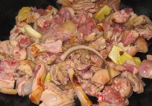 桂林三宝之一黄焖竹鼠,这美味谁都挡不住