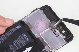 华为P10听筒拆解更换教程