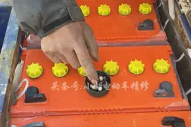 电动车使用的水电池怎么才能保证用5年不会坏？老师傅教你几招！视频封面