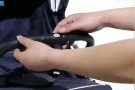 婴儿车的安装与使用视频封面