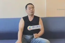 杨幂爸爸小林哥接受了媒体的采访：大幂幂会调整工作和家庭视频封面