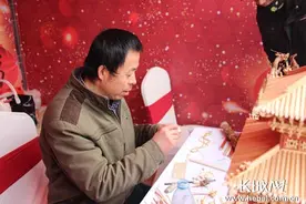 高粱秸秆“蝶变”工艺品 民间艺人赵润生变废为宝图片