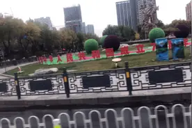 今天我坐的太原公交824路看看街上之美景。视频封面