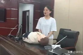 万一有人心跳呼吸骤停，心肺复苏做起来！