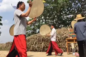 甘肃农村奇特风俗 师公“轮马头”视频封面
