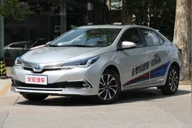 省油省到没朋友 卡罗拉双擎 2016款 1.8L 旗舰版视频封面