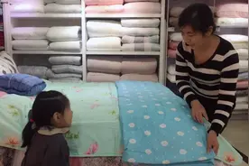 一条夏凉被，简单3步轻松改造成抱枕，枕头。