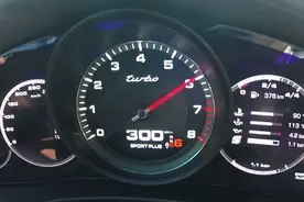 跑车0-300加速小合集，感觉血压有点高，容我休息几分钟视频封面