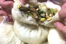 自制青菜鸡蛋粉丝什锦大包与你们分享