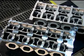 工厂实拍法拉利跑车发动机制造过程，这技术牛逼！