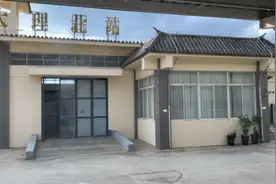 云南昆明去大理到丽江的高铁，一路上不知道有多少个隧道还长！