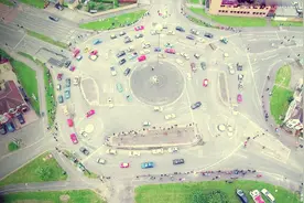 国外交通的一个神奇设计，有着60年的历史，7环岛居然不堵车