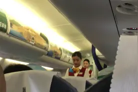 小浪弟弟被派出差，第一次做飞机，空乘小姐姐果然很漂亮视频封面