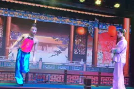 重庆女王调教丈夫顶油灯碗翩翩起舞视频封面