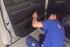 大众朗逸出现异响到4S店检查，车主发现了个问题视频封面