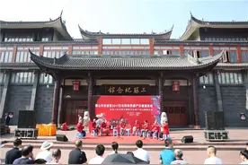 眉山市非遗颁牌仪式举行 眉山市中医医院“谢氏正骨疗法”获授牌图片