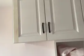 白坯红橡橱柜门做白色油漆后发黄 是木头还是油漆的问题视频封面