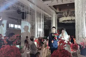 实拍湖北襄阳婚礼现场，一场婚礼下来花费45000，这才是土豪视频封面