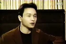 极罕见！张国荣1998年在韩国接受女团S.E.S采访！超帅！图片