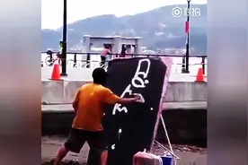 一开始我真的以为他在瞎画，看到后来我就给跪了图片