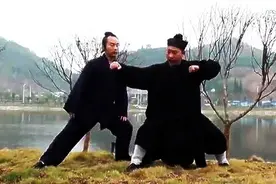 武当功夫正宗传人:钟云龙道长教授内家拳实战运用图片