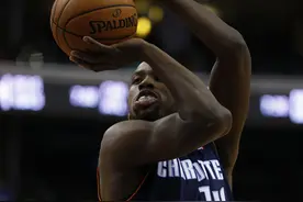 迈基吉歪把子投篮笑死人 NBA这些奇葩投篮姿势有你的影子吗？图片