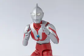 奥特曼50周年纪念手动模型玩具图片