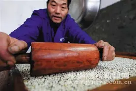 壶镇传统米泡糖 吃出甜美好年味图片