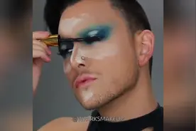 小哥教你如何遮盖眉毛，再画一个泪眼妆！