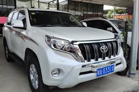 南宁最大的二手汽车市场，这是丰田什么车？这么贵，二手车37万视频封面