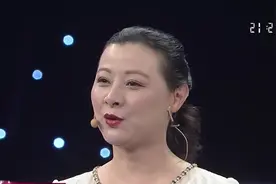 她们是电影《芳华》的原型，每人都是经过层层筛选被选中视频封面