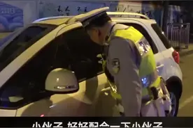 醉酒司机拒不下车，怎么办？破窗！就是这么硬！#北京 #酒驾驾酒驾驾 #何必 #这酒怎么喝视频封面